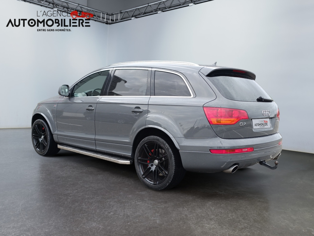 Audi Q7 — 3