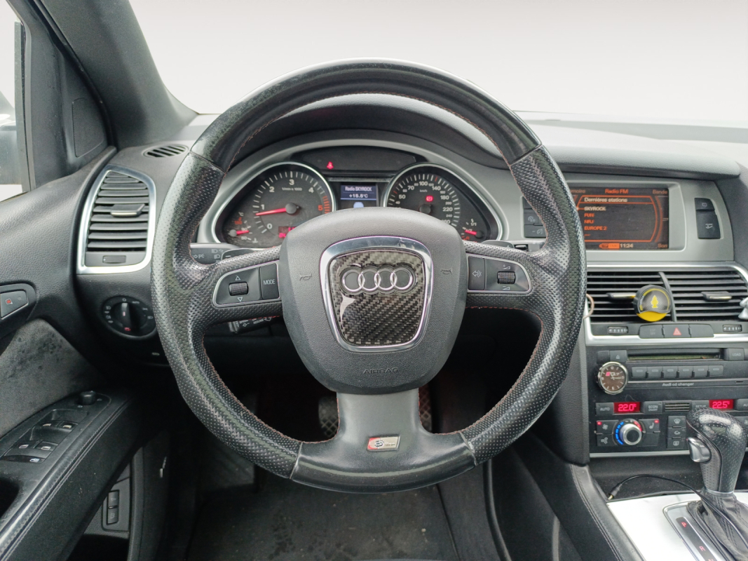 Audi Q7 — 24