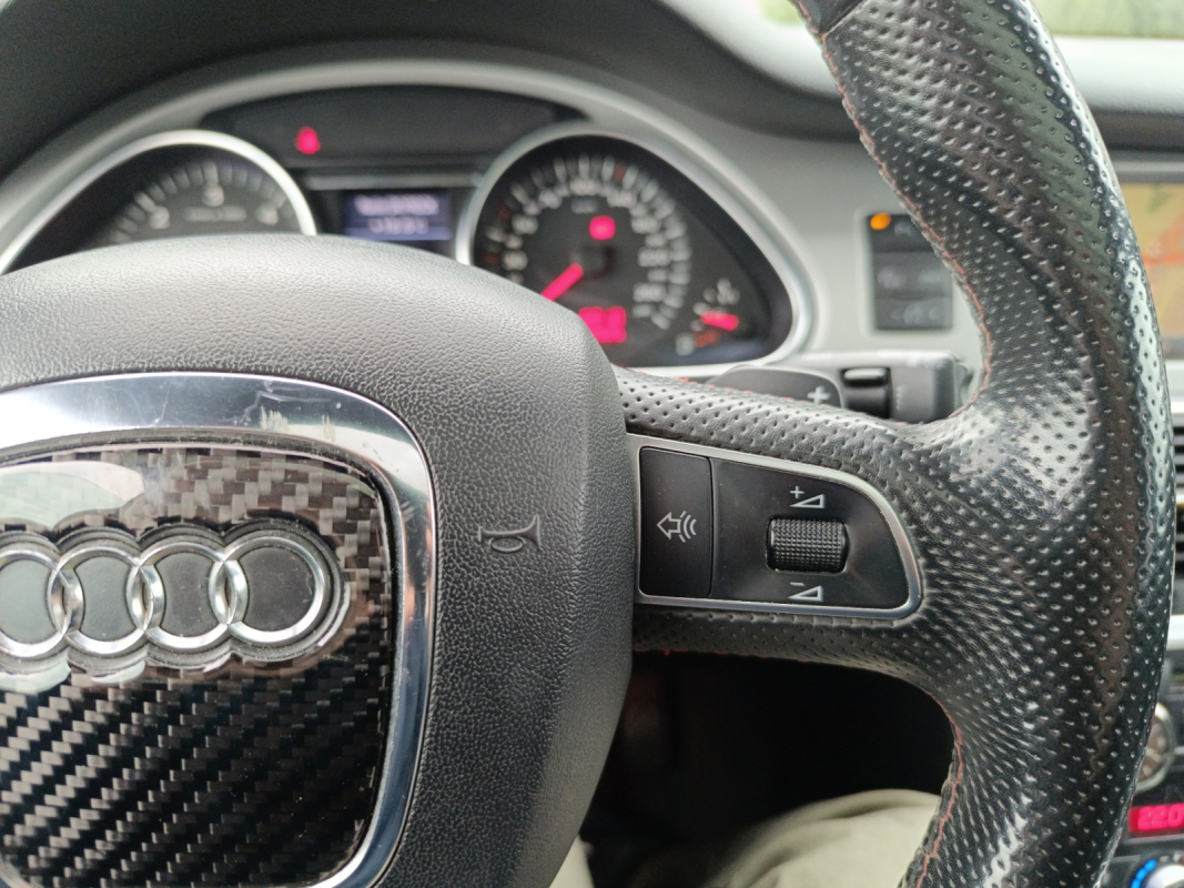 Audi Q7 — 28