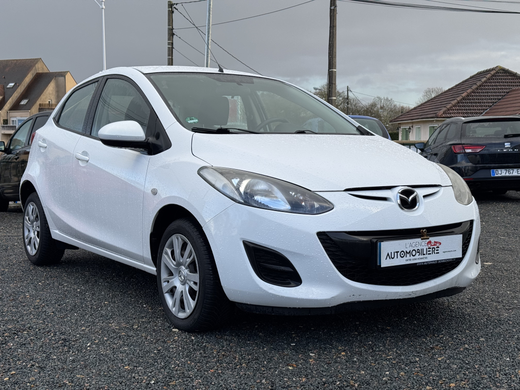 Mazda Mazda 2 — 2