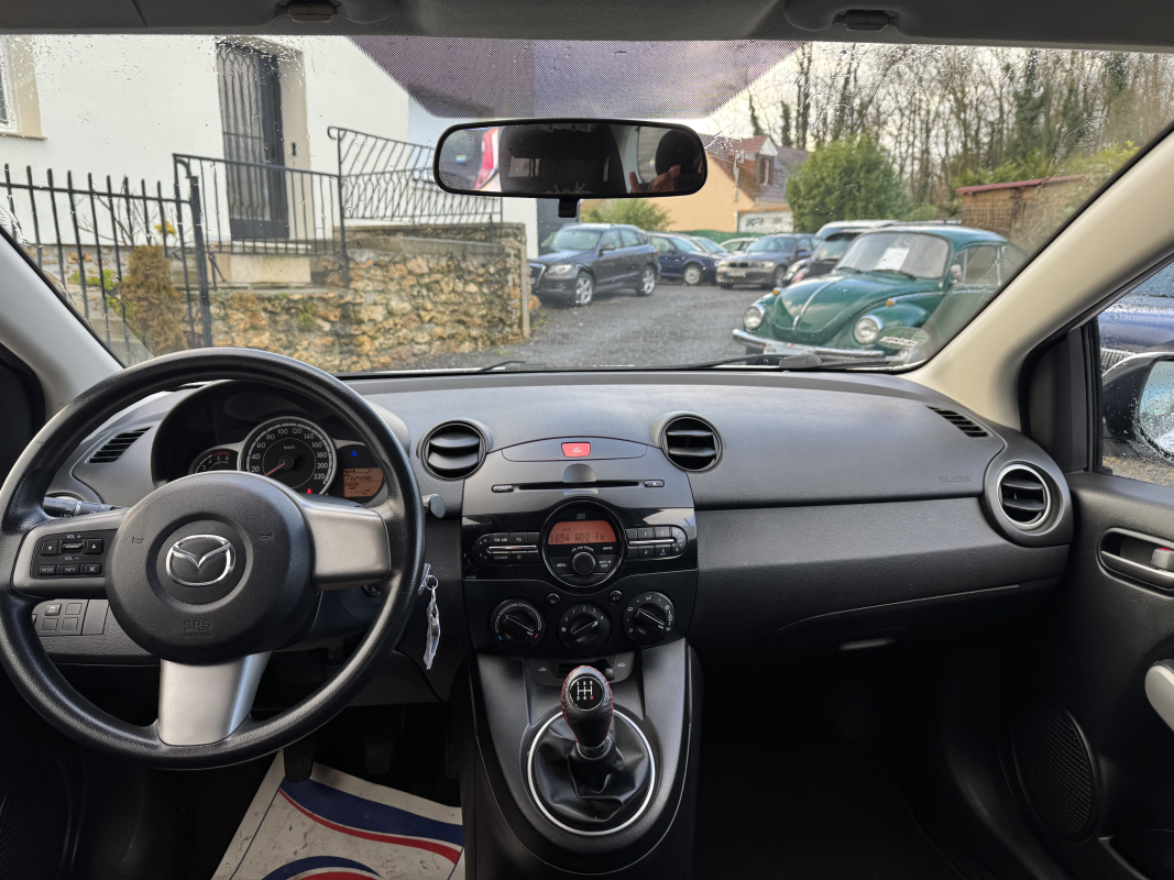 Mazda Mazda 2 — 17