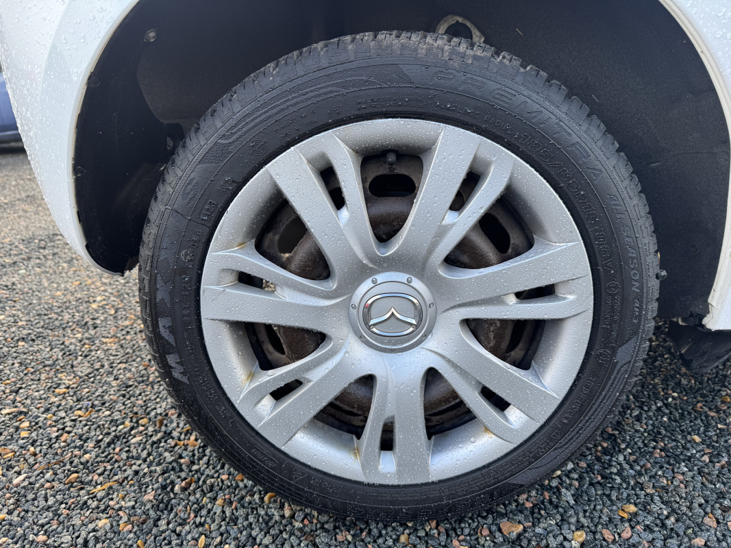 Mazda Mazda 2 — 28