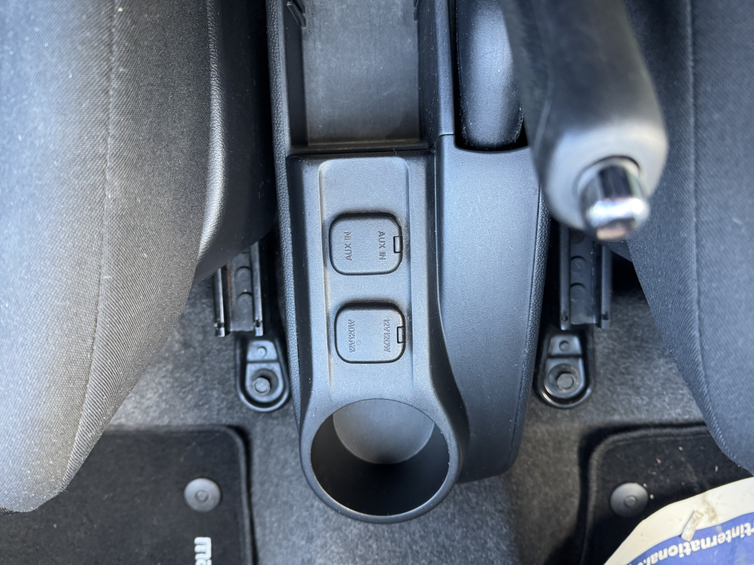 Mazda Mazda 2 — 23