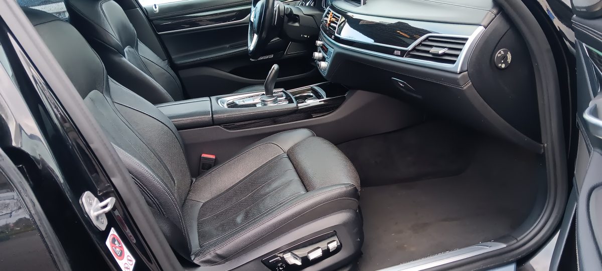 Bmw Série 7 — 11