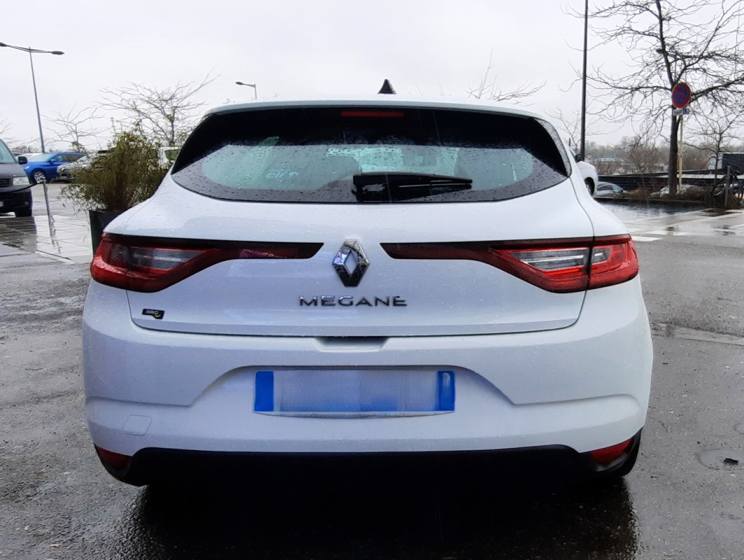 Renault Megane — 6