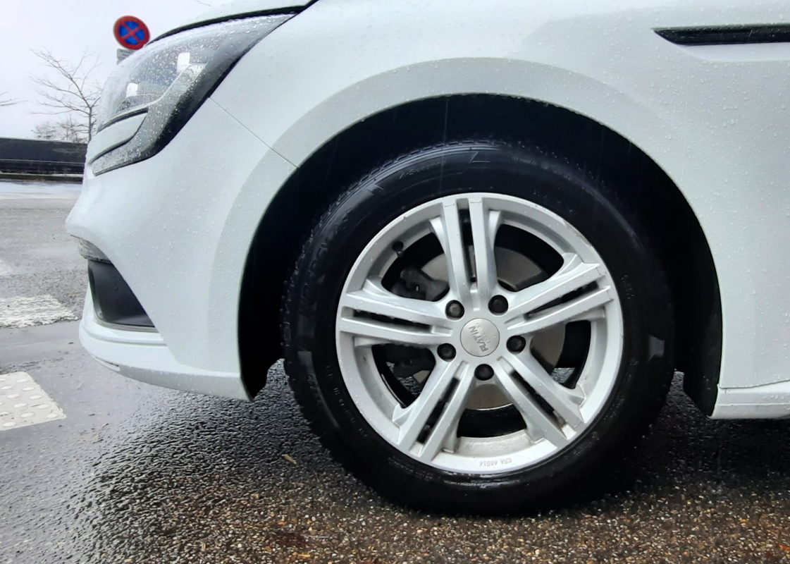 Renault Megane — 23