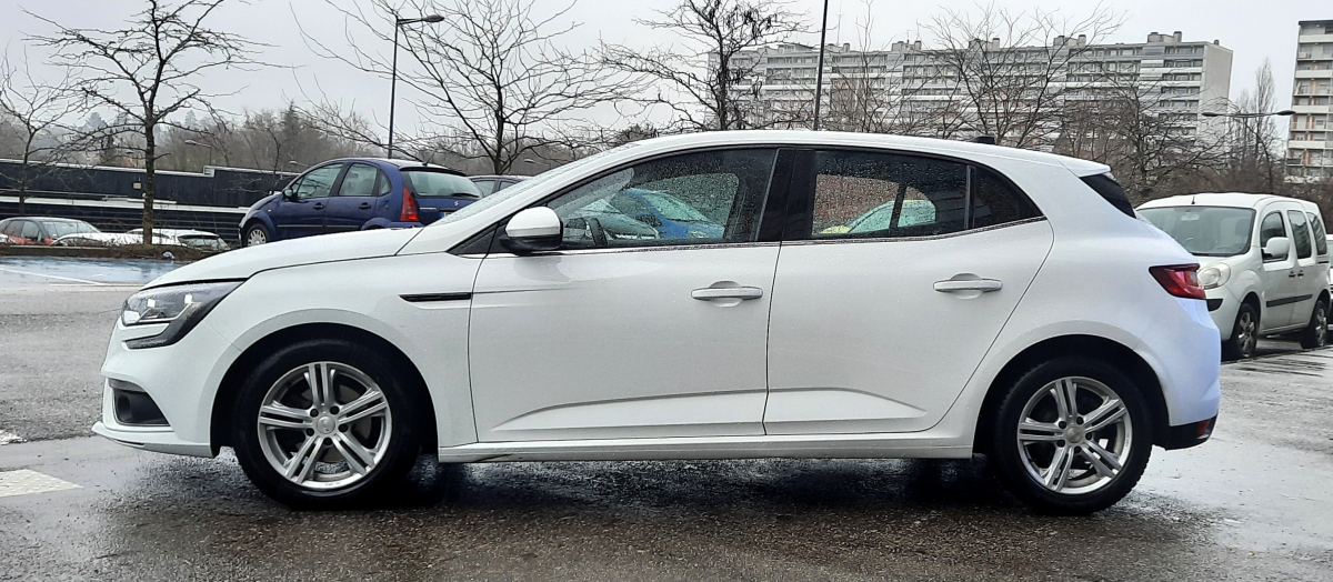 Renault Megane — 4