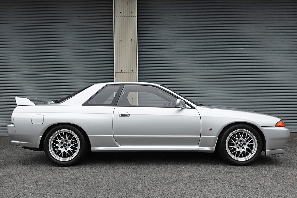 Nissan Skyline — 4