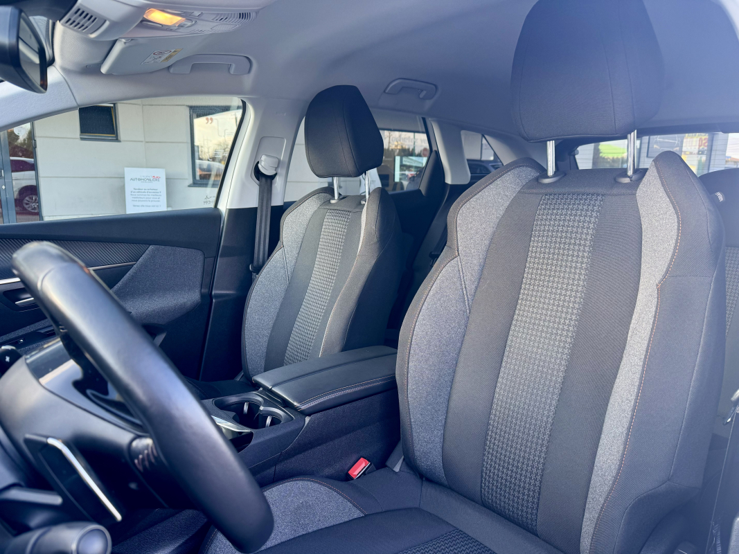 Peugeot 3008 — 17