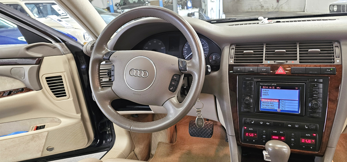 Audi S8 — 12