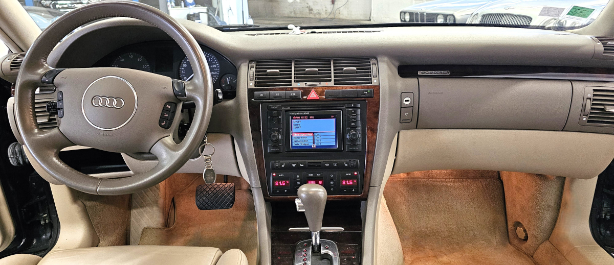 Audi S8 — 6