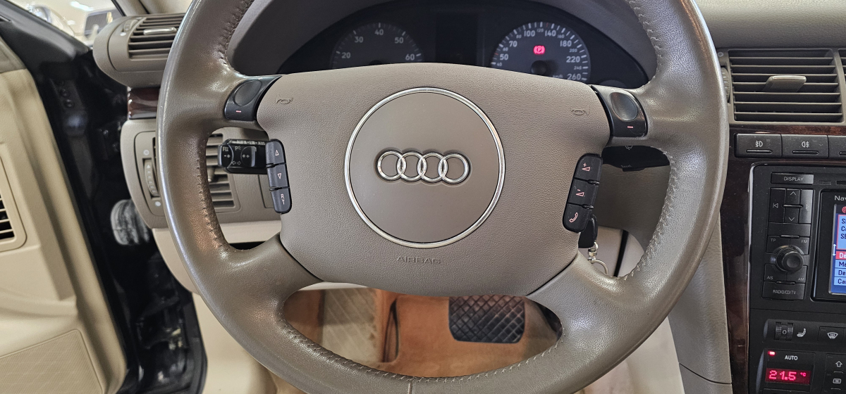 Audi S8 — 18
