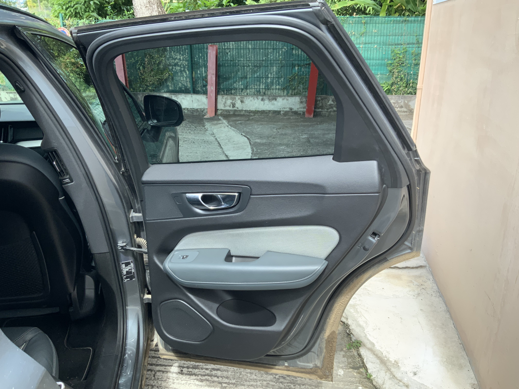 Volvo XC60 — 6