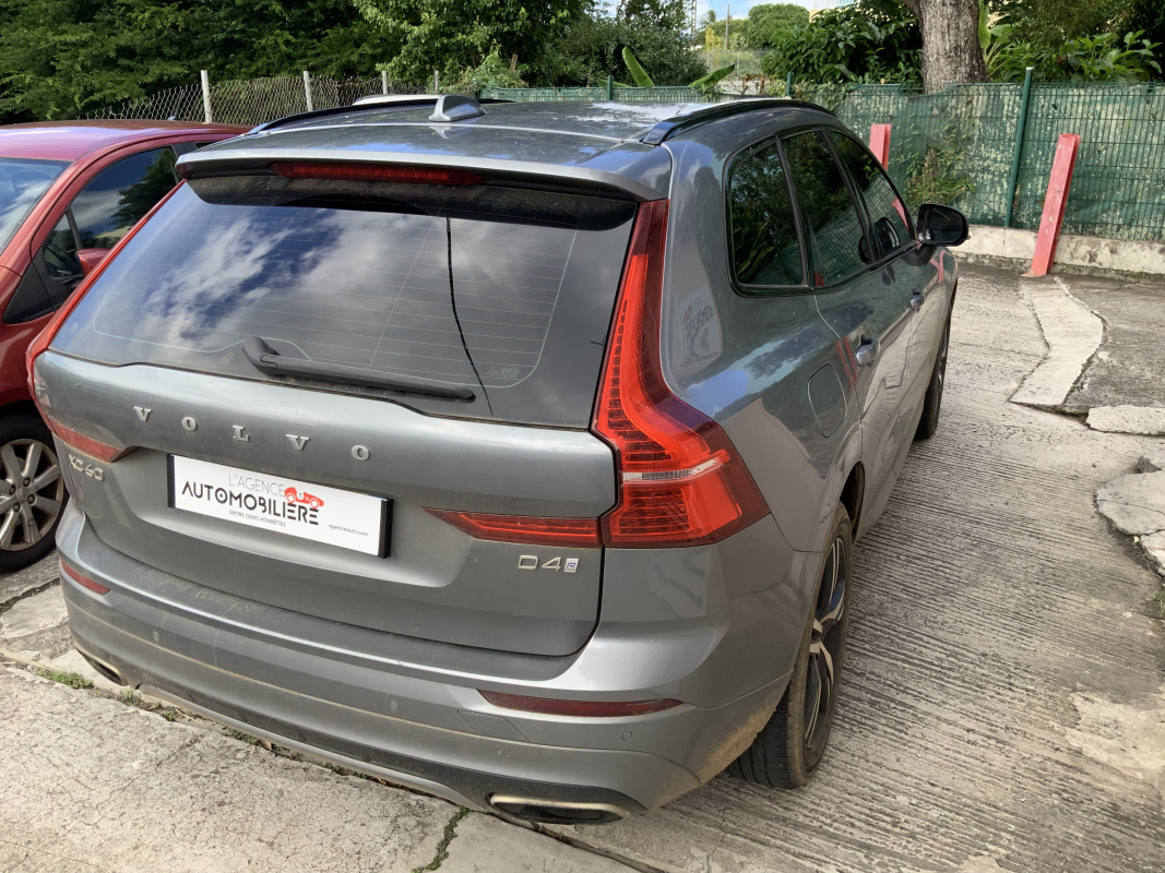 Volvo XC60 — 12