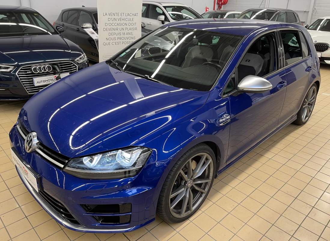 Volkswagen Golf — 2