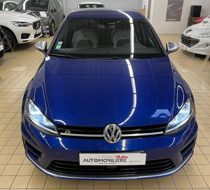 Volkswagen Golf — 5