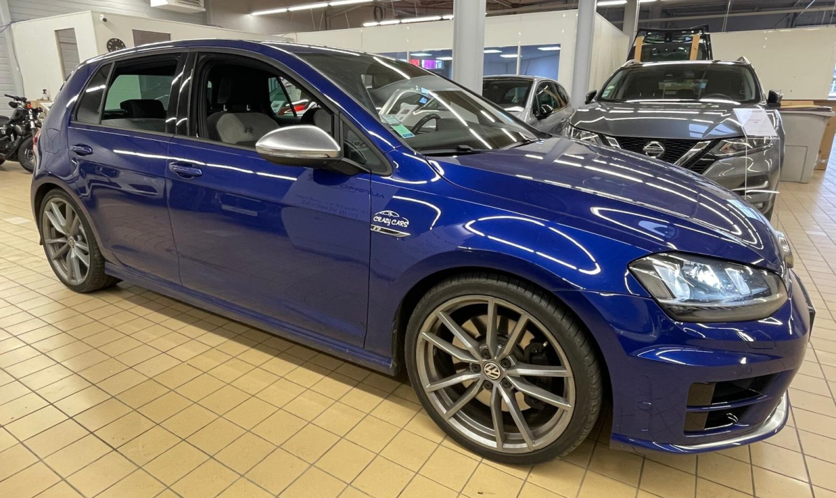 Volkswagen Golf — 6
