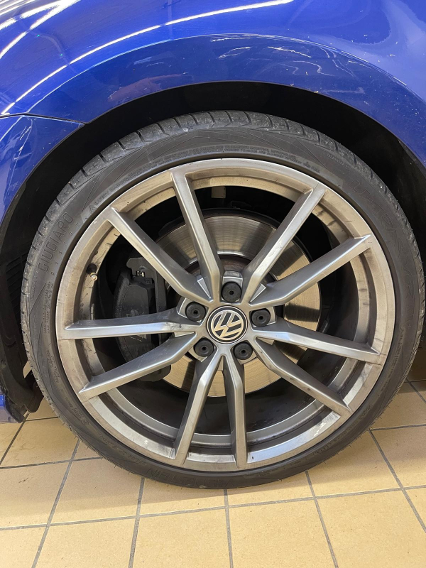 Volkswagen Golf — 38
