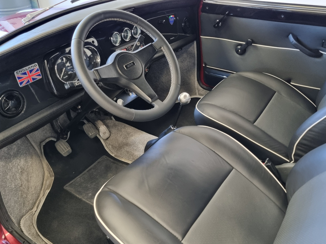 Austin Mini — 21