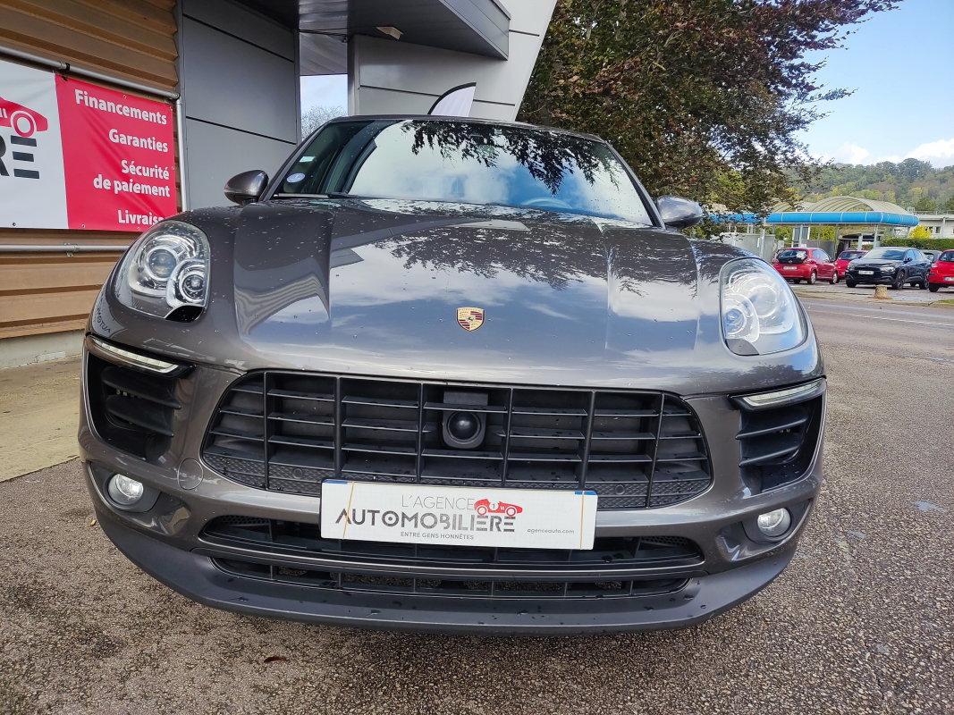 Porsche Macan — 4