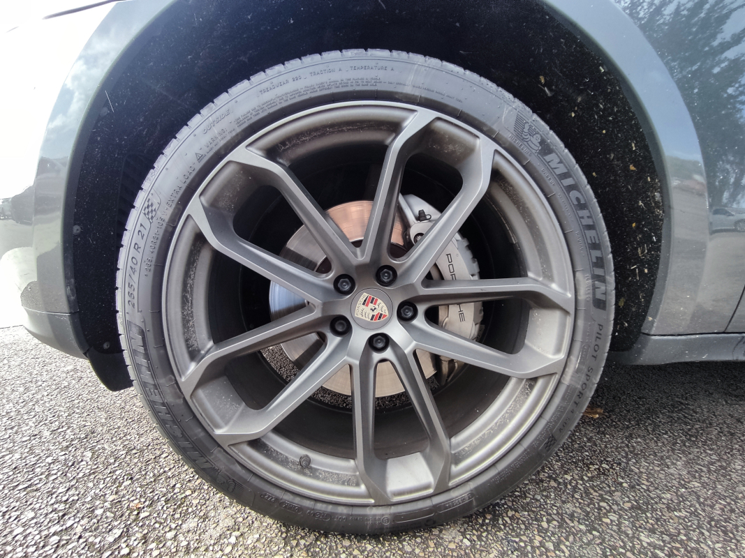 Porsche Macan — 31
