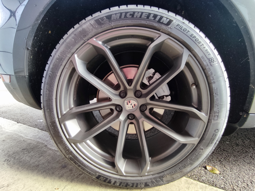 Porsche Macan — 34