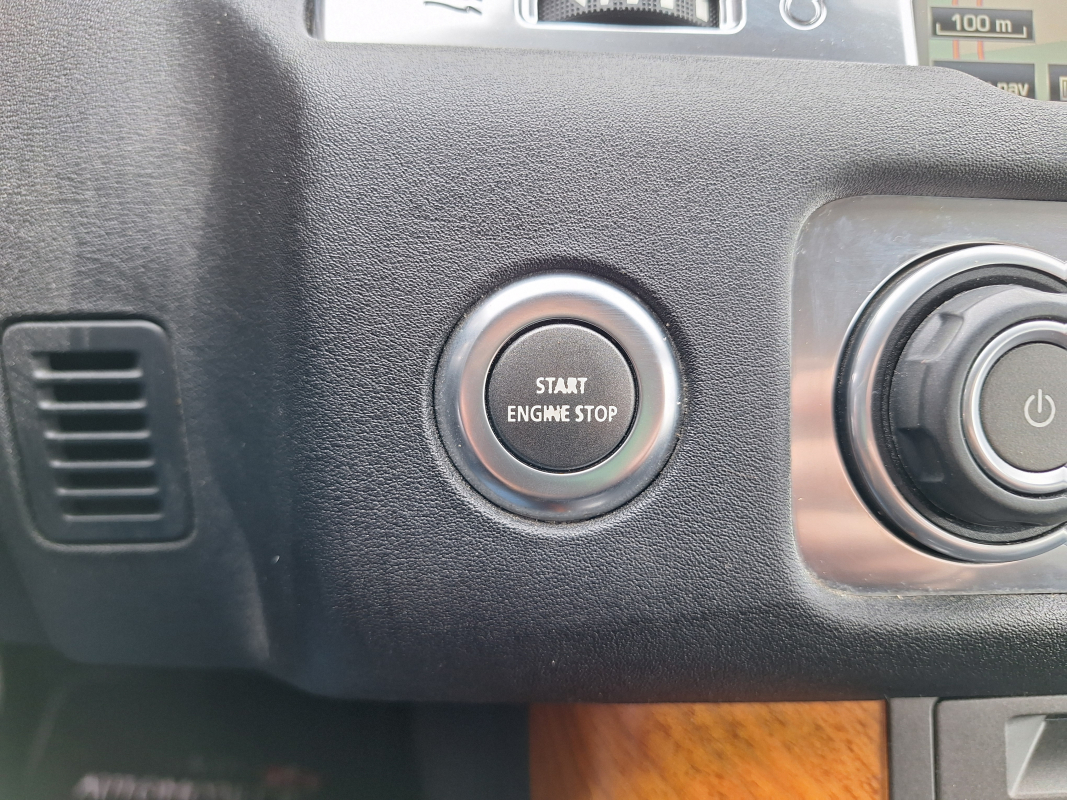 Land Rover Range Rover Sport — 26