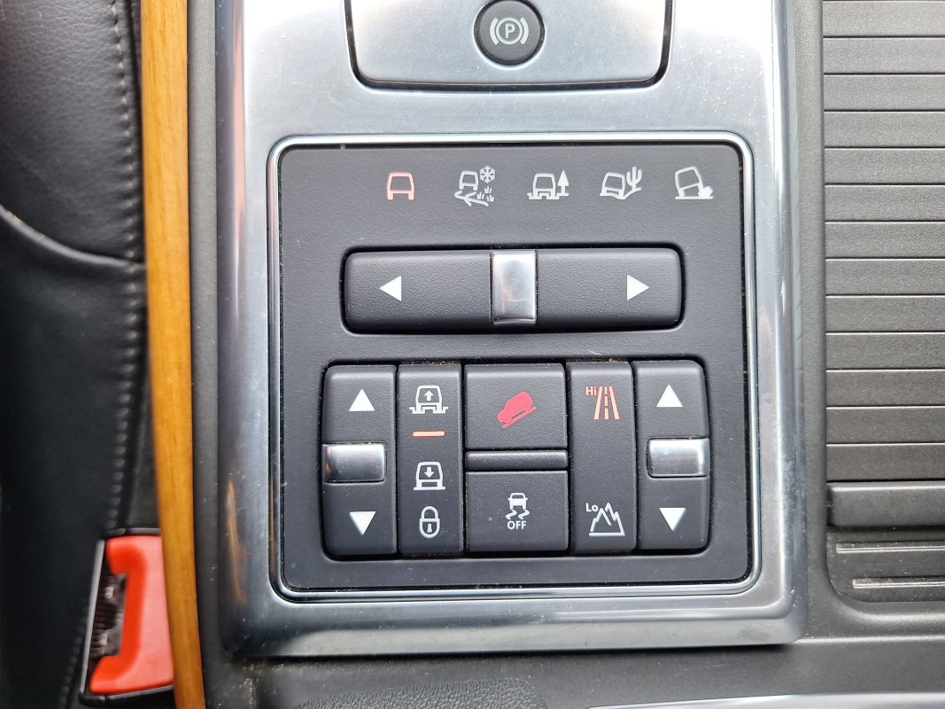 Land Rover Range Rover Sport — 25