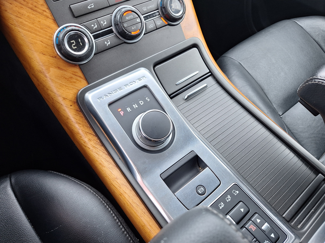 Land Rover Range Rover Sport — 24
