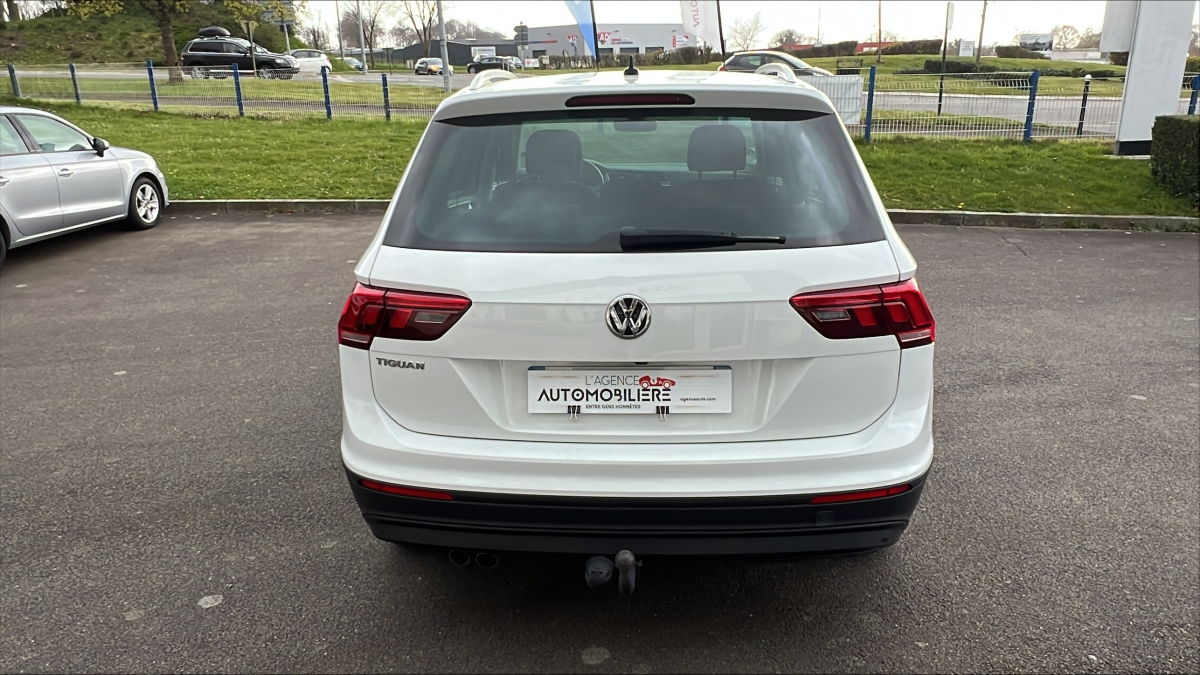 Volkswagen Tiguan — 8