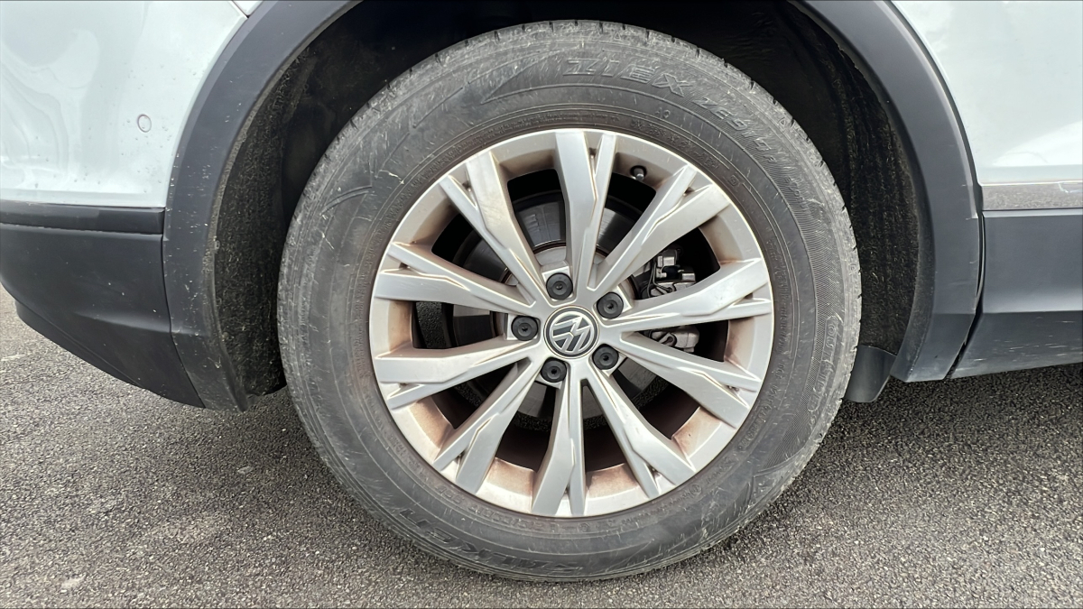 Volkswagen Tiguan — 38