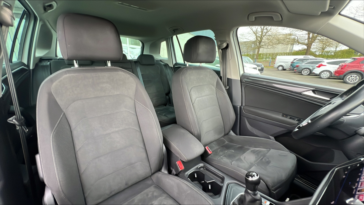 Volkswagen Tiguan — 20
