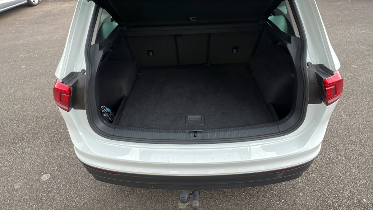 Volkswagen Tiguan — 24