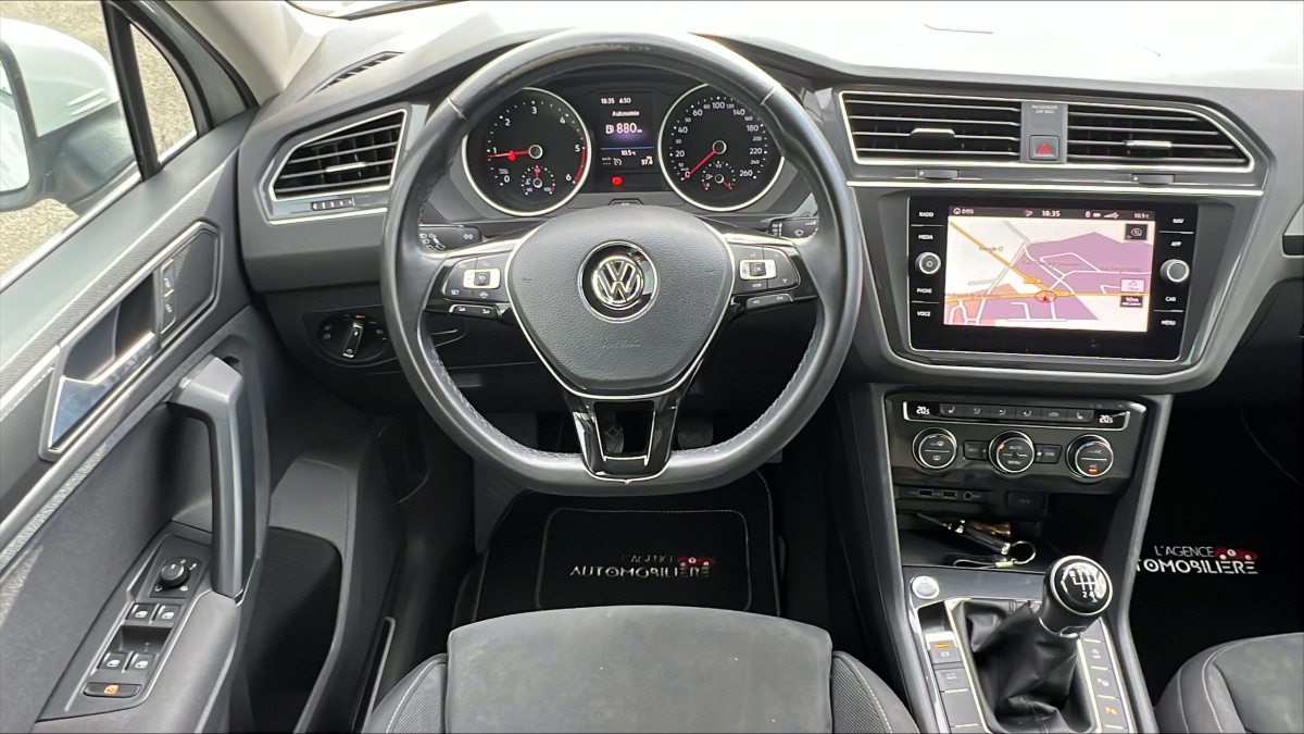 Volkswagen Tiguan — 26