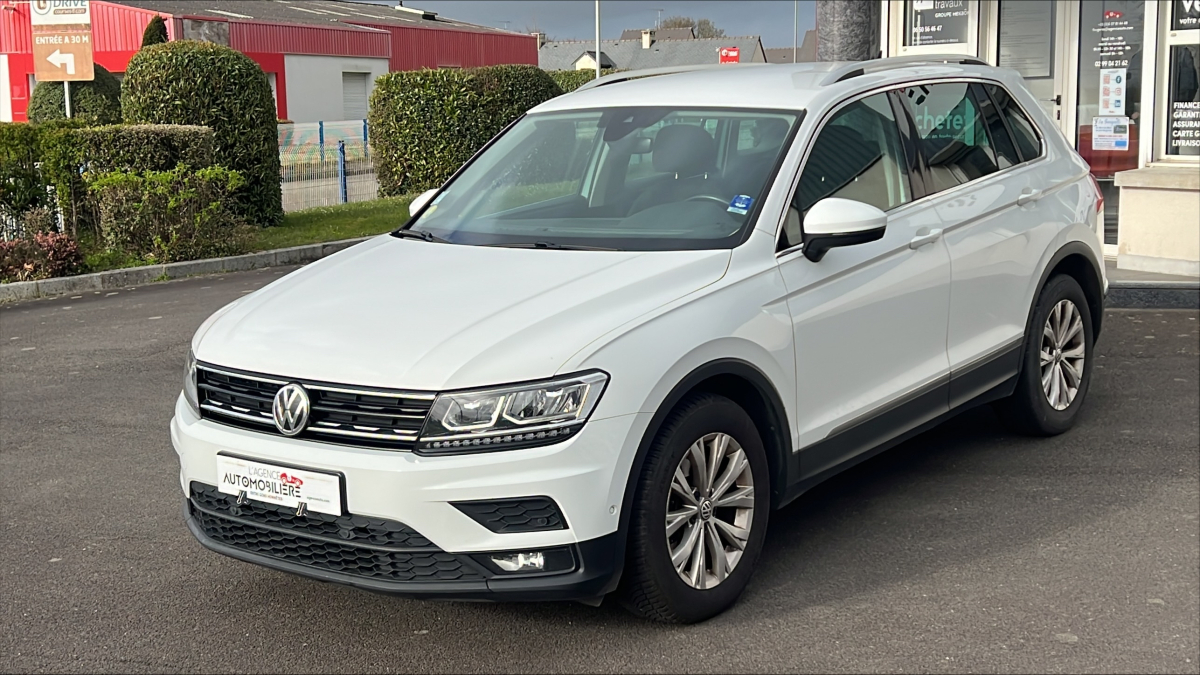 Volkswagen Tiguan — 2