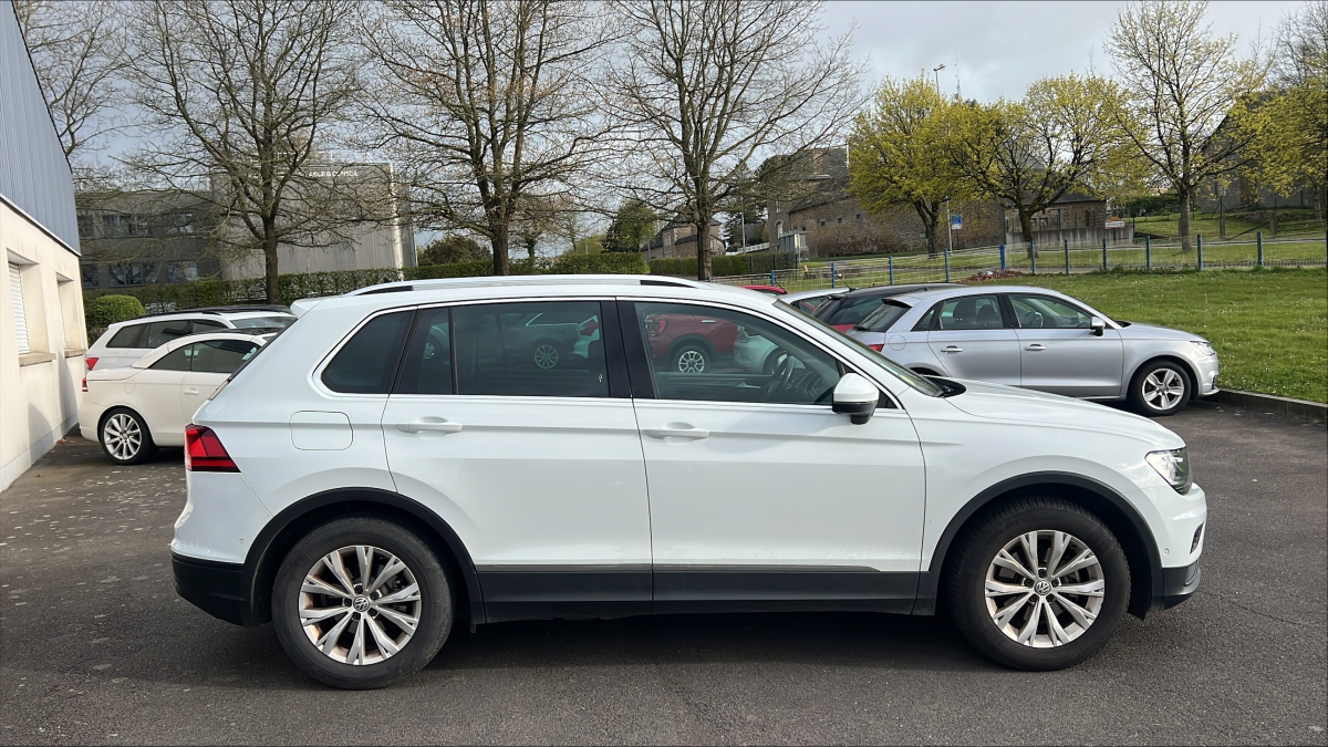 Volkswagen Tiguan — 6