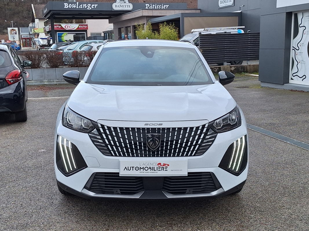 Peugeot 2008 — 3