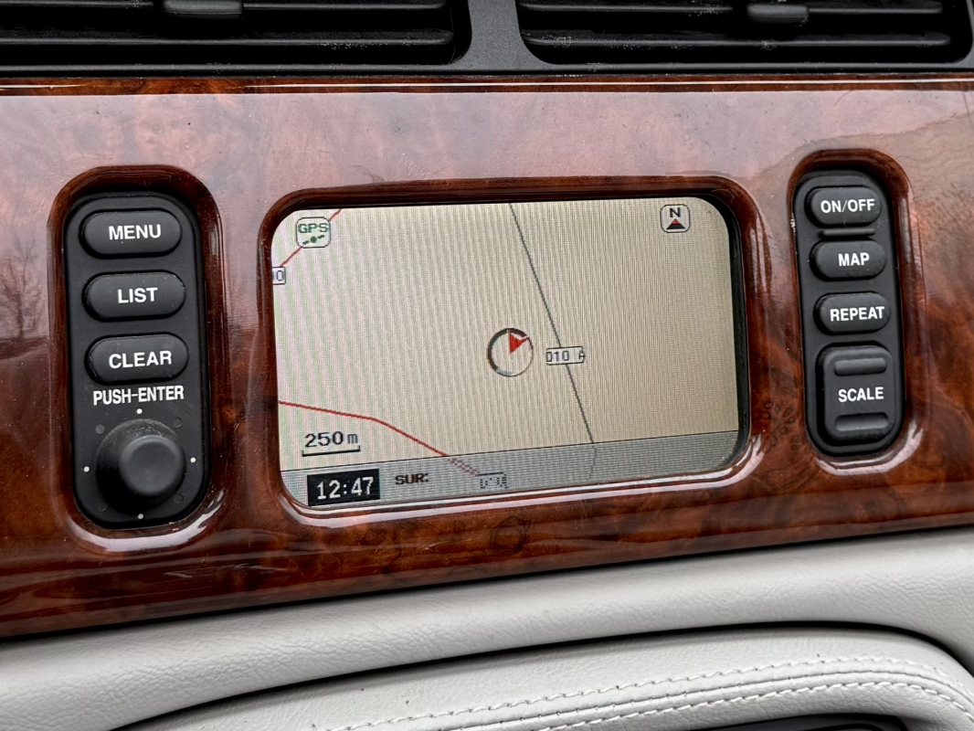 Jaguar XKR — 9