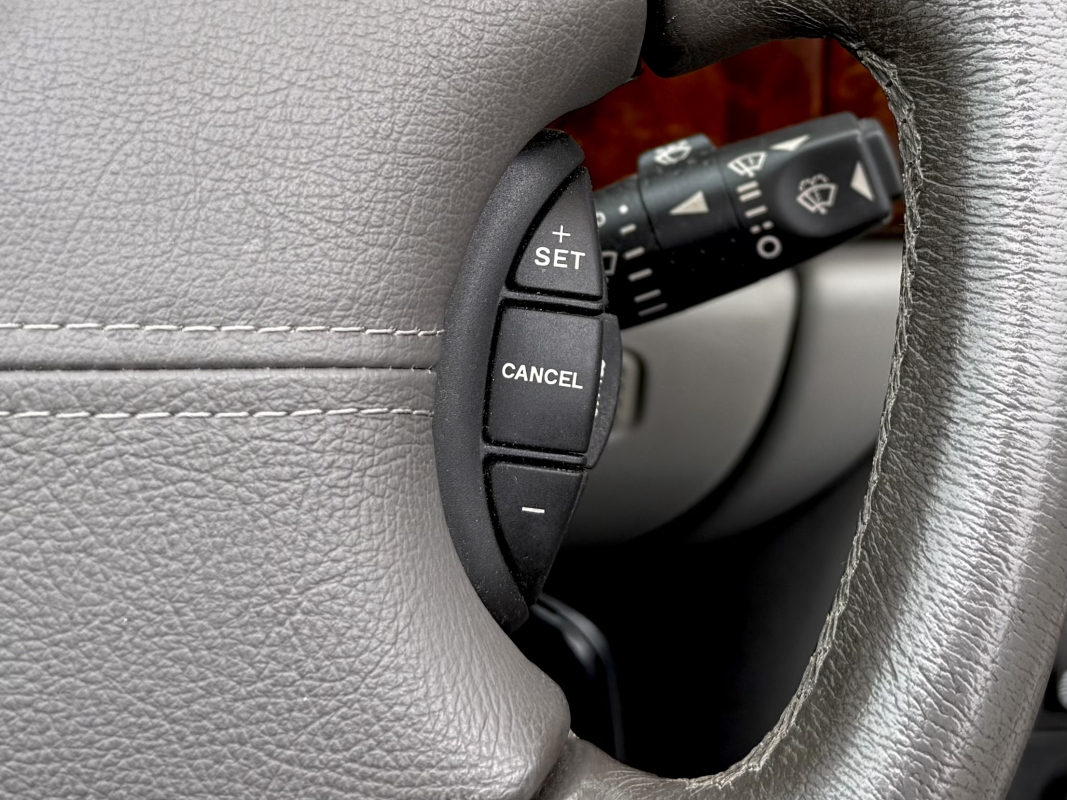 Jaguar XKR — 11
