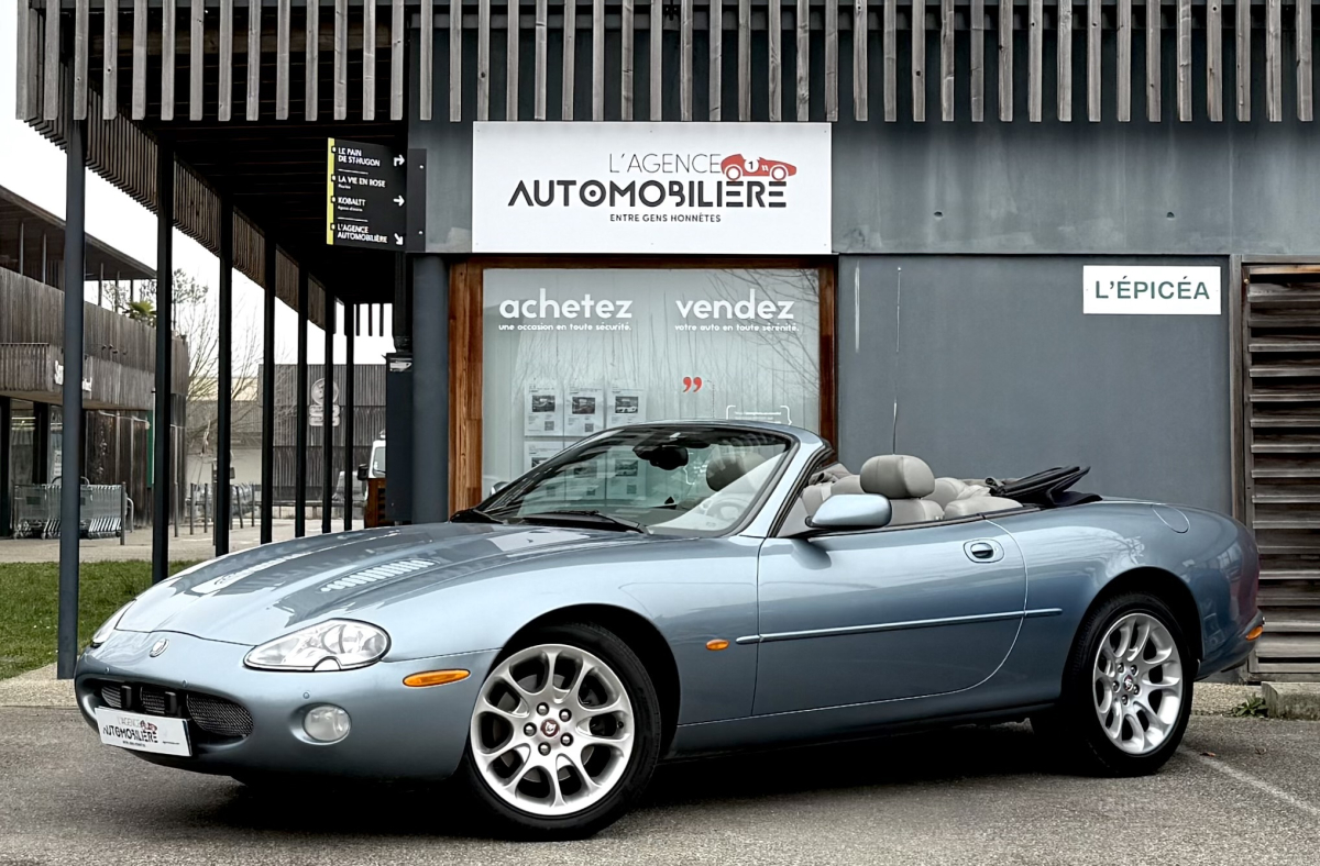 Jaguar XKR