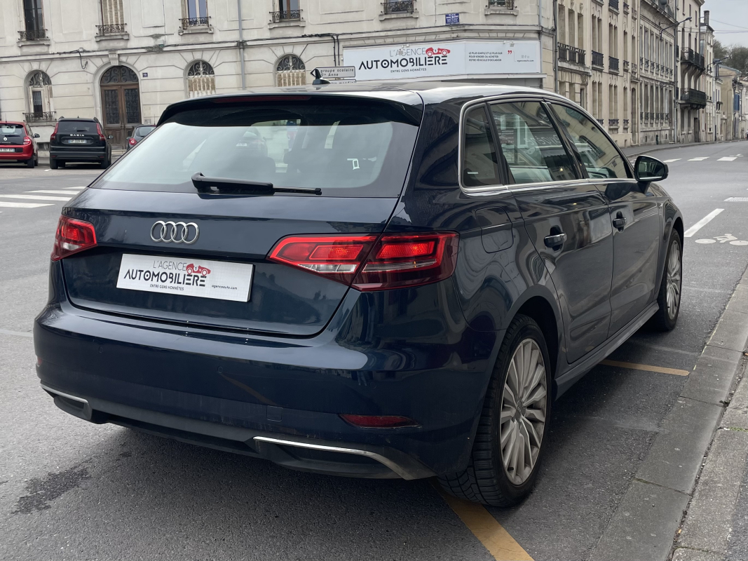 Audi A3 Sportback — 2