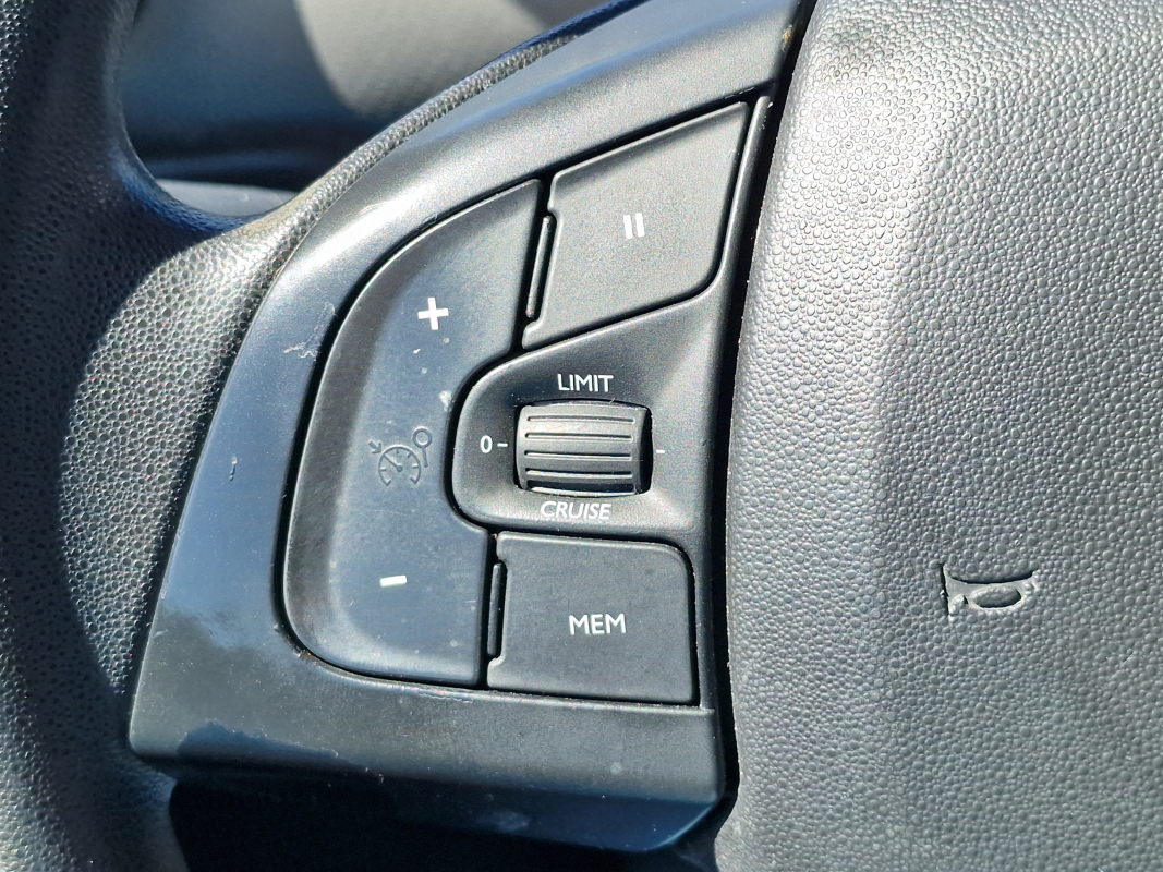 Citroen C4 Cactus — 12