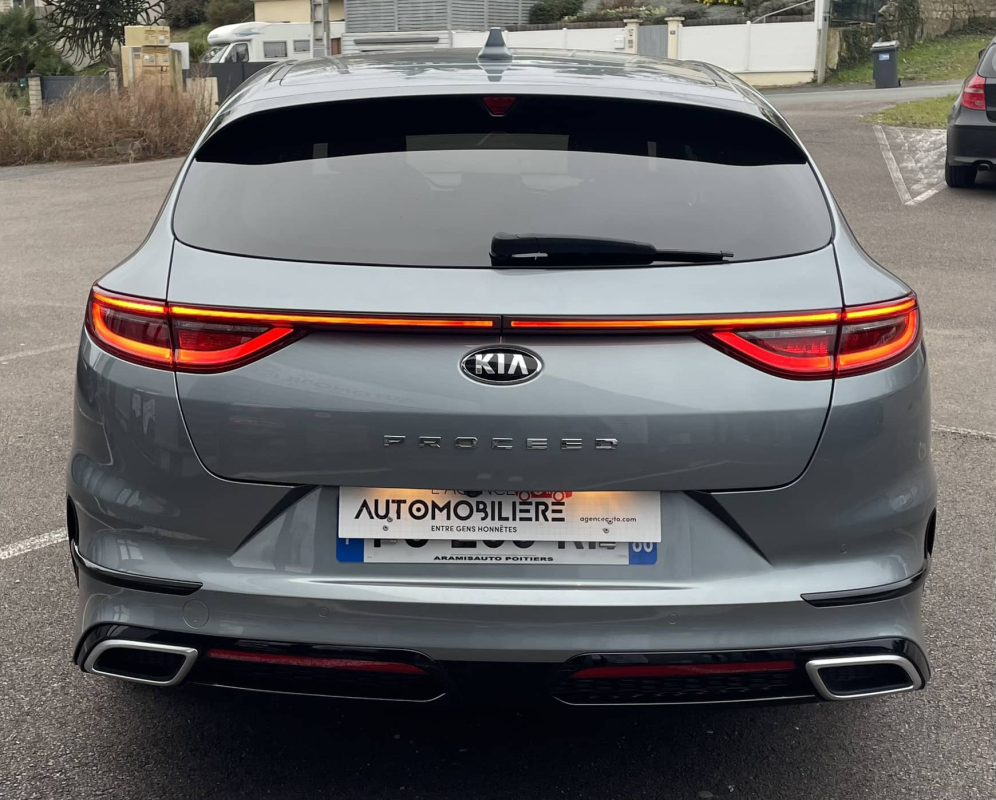 Kia ProCeed — 4
