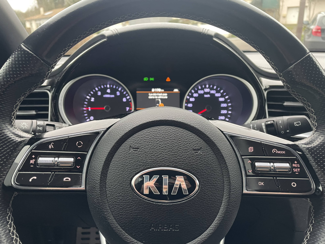 Kia ProCeed — 23