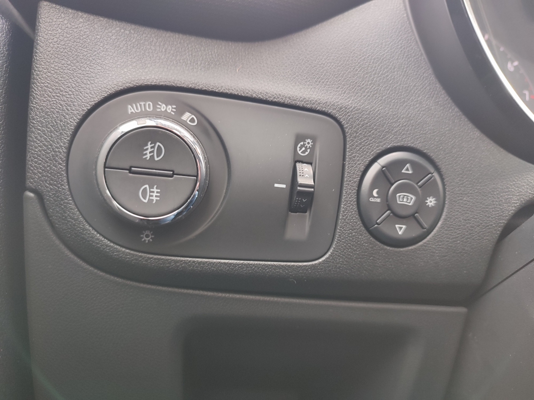Opel Crossland x — 29