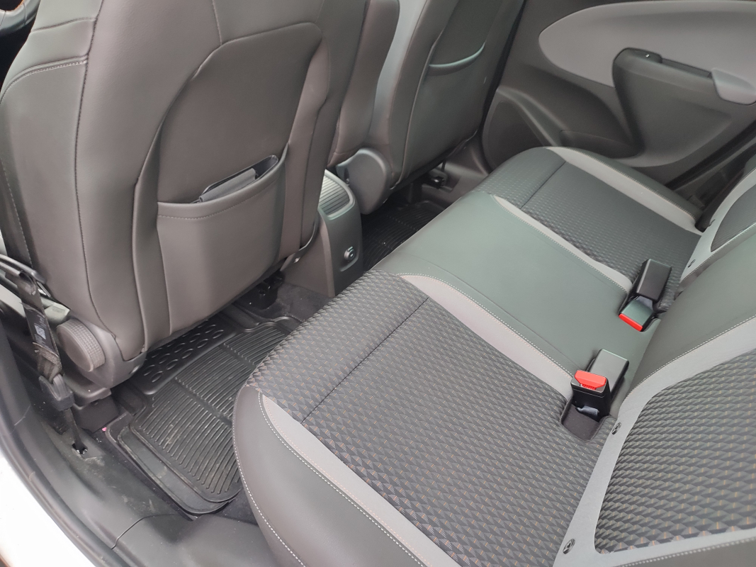 Opel Crossland x — 15