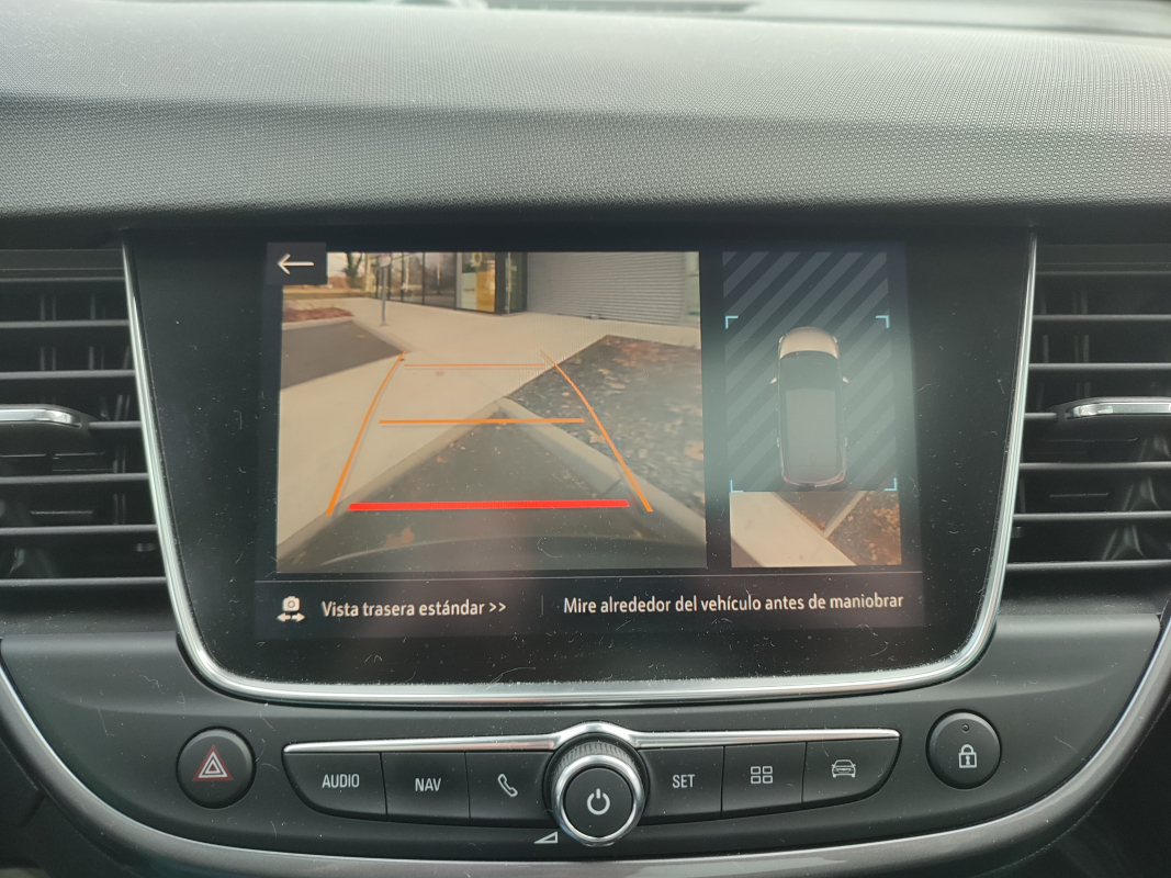 Opel Crossland x — 18