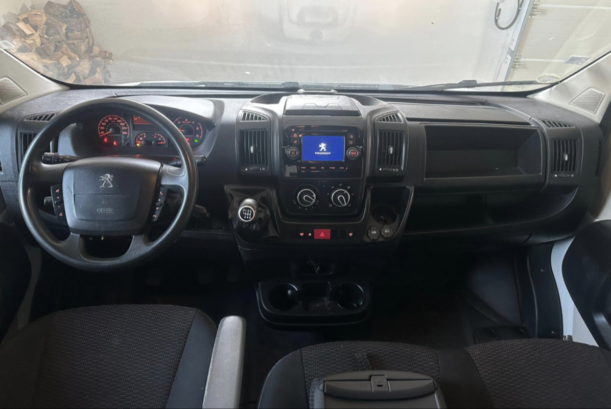 Peugeot Boxer — 10
