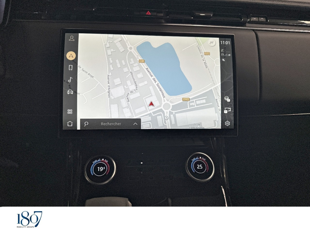 Land Rover RANGE — 17