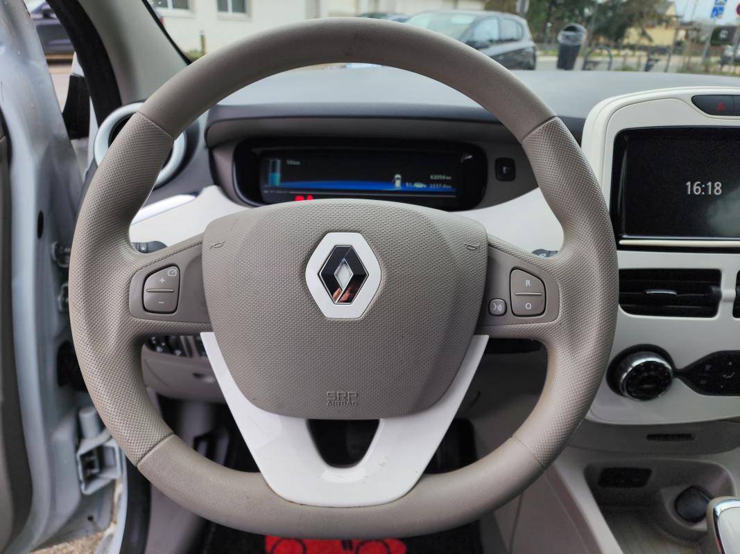 Renault Zoe — 14